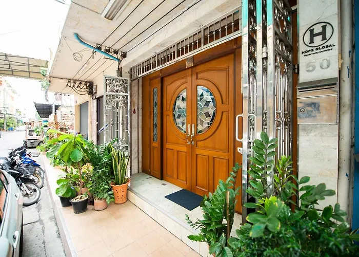 Bed & Breakfast Hidden Oasis Bangkok